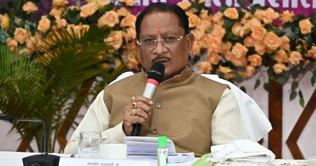 छत्तीसगढ़ का टेक क्रांति की ओर बड़ा कदम: ₹500 करोड़ के AI मिशन को मंजूरी, मुंगेली में लगेगा BEML का पहला हैवी मशीनरी प्लांट