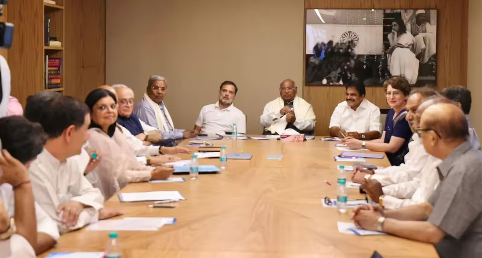 'इंडिया' गठबंधन में बढ़ी हलचल: CEC के खिलाफ साझा रणनीति के लिए 30 सितंबर को दिल्ली में बैठक