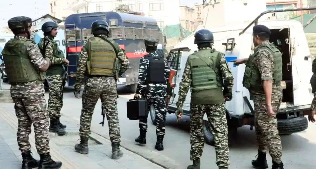 उधमपुर मुठभेड़: सुरक्षा बलों ने दो आतंकवादियों को किया ढेर, इलाके में सर्च ऑपरेशन जारी