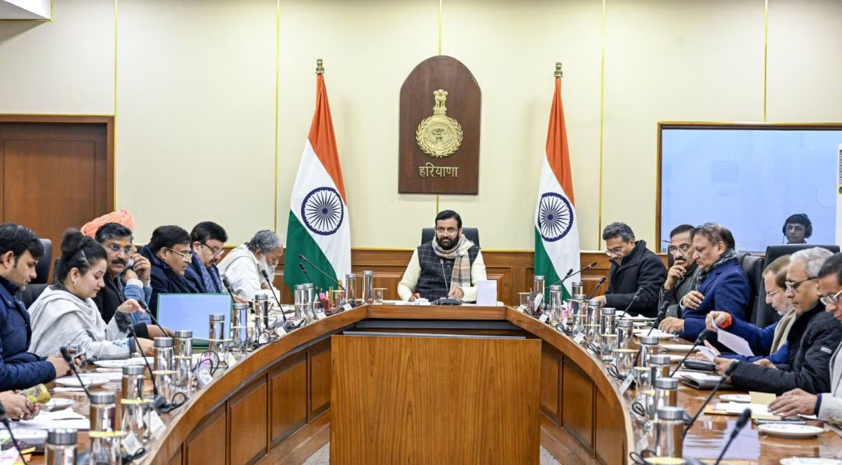 हरियाणा का 'रेल क्रांति' बजट: CM नायब सैनी ने दी ₹45,000 करोड़ से अधिक की रेल व मेट्रो परियोजनाओं को मंजूरी