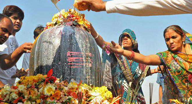 महाशिवरात्रि 2026: श्रद्धा और भक्ति के साथ कल होगा व्रत का पारण, जानें शुभ मुहूर्त और पूजन की सही विधि