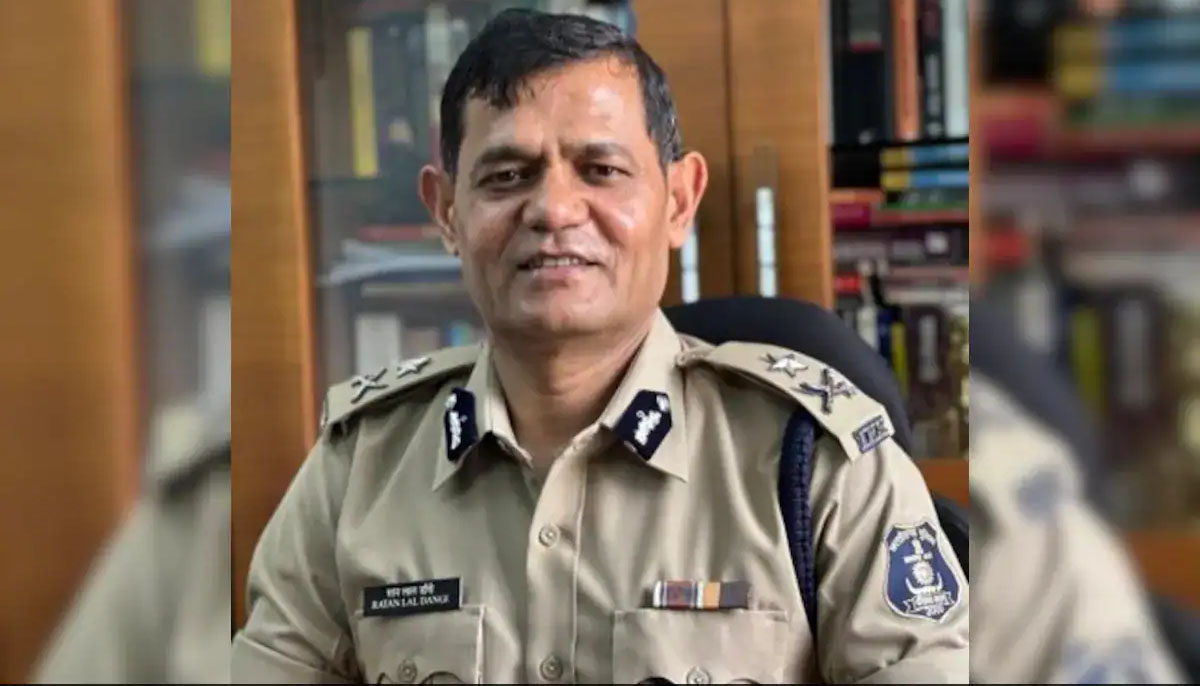छत्तीसगढ़ पुलिस की बड़ी कार्रवाई: आईजी रतन लाल डांगी निलंबित; सब-इंस्पेक्टर की पत्नी ने लगाए उत्पीड़न के गंभीर आरोप