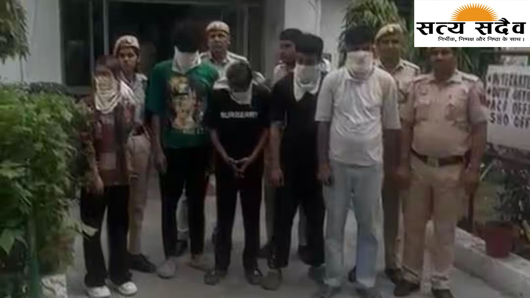 डेटिंग ऐप 'हनीट्रैप' गिरोह का भंडाफोड़: कालकाजी में महिला समेत 5 गिरफ्तार, जिम ट्रेनर और कैब ड्राइवर भी शामिल