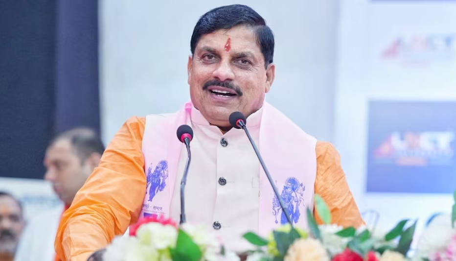 उज्जैन को 'सर्प मित्र नगरी' बनाने का विजन: CM मोहन यादव ने स्नेक पार्क और वीर भारत संग्रहालय का किया निरीक्षण