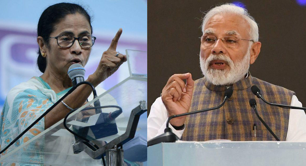 राष्ट्रपति विवाद पर ममता बनर्जी का पलटवार: तस्वीर दिखाकर पूछा– "जब राष्ट्रपति खड़ी थीं, तो आप क्यों बैठे थे पीएम मोदी?"