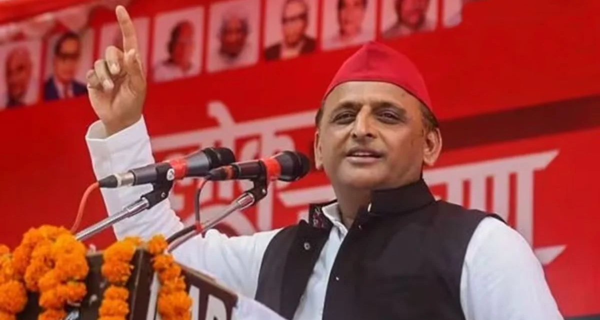 अखिलेश यादव का योगी सरकार पर तीखा प्रहार: 'सपा सरकार बनने पर महिलाओं को मिलेंगे ₹40,000 और 3 महीने में होगी जाति जनगणना'