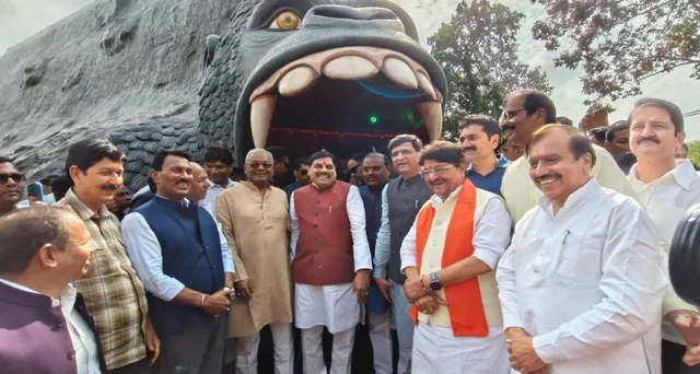 देश का पहला 14-D वर्चुअल जंगल सफारी थिएटर इंदौर में शुरू: बिना जंगल गए सफारी का रोमांच, CM मोहन यादव ने किया लोकार्पण